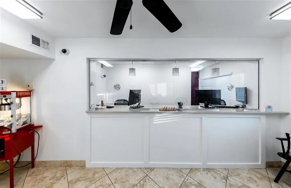 117 Fully Furnished 1Br Suite-Prime Location Scottsdale 0*,