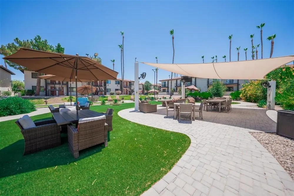 117 Fully Furnished 1Br Suite-Prime Location Scottsdale Apartment